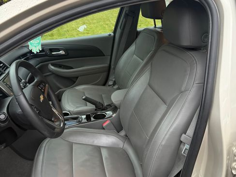 Used 2014 Chevrolet Malibu LT FWD image 10