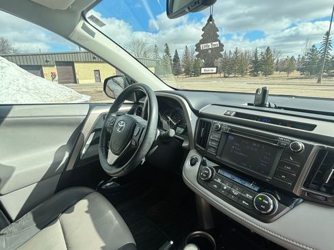 Used 2013 Toyota RAV4 Limited image 11