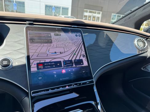 Used 2023 Mercedes-Benz EQS 450+ Sedan image 12