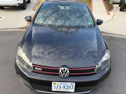 Used 2011 Volkswagen GTI 4-Door image 13