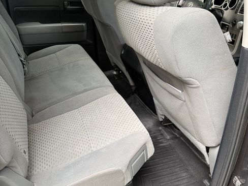 Used 2012 Toyota Tundra 4x4 Double Cab w/ TRD Off-Road Pkg image 9