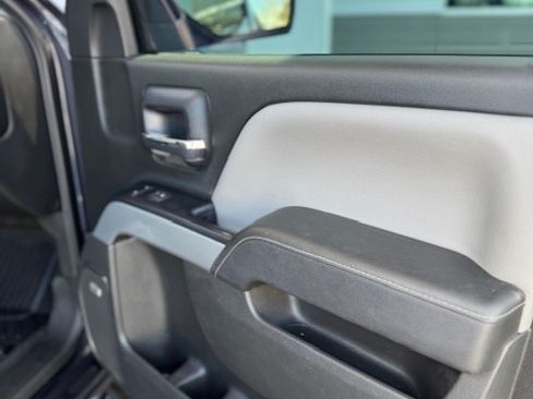 Used 2018 Chevrolet Silverado 1500 LTZ Z71 w/ Centennial Edition image 14