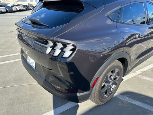 Used 2022 Ford Mustang Mach-E Select RWD image 2