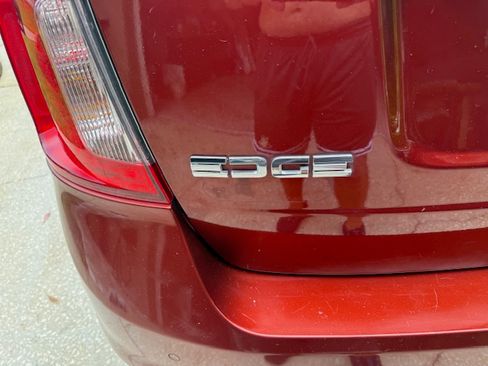 Used 2014 Ford Edge SEL w/ Equipment Group 205A AWD/4WD image 8