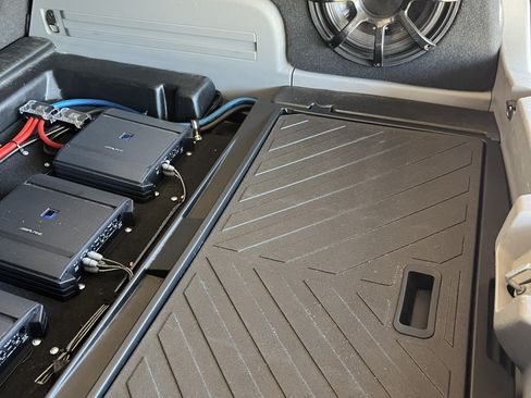 Used 2008 Dodge Magnum SRT8 w/ SRT Option Group III image 15