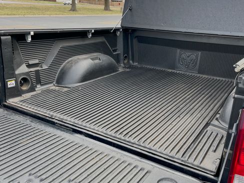 Used 2016 RAM 1500 Express w/ Popular Equipment Group image 24