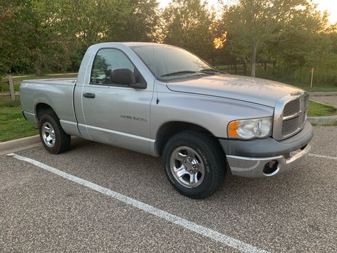 Used 2003 Dodge Ram 1500 Truck ST RWD image 5