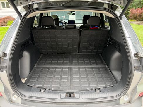 Used 2021 Ford Escape Titanium FWD image 9