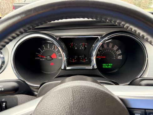 Used 2007 Ford Mustang GT Premium image 5