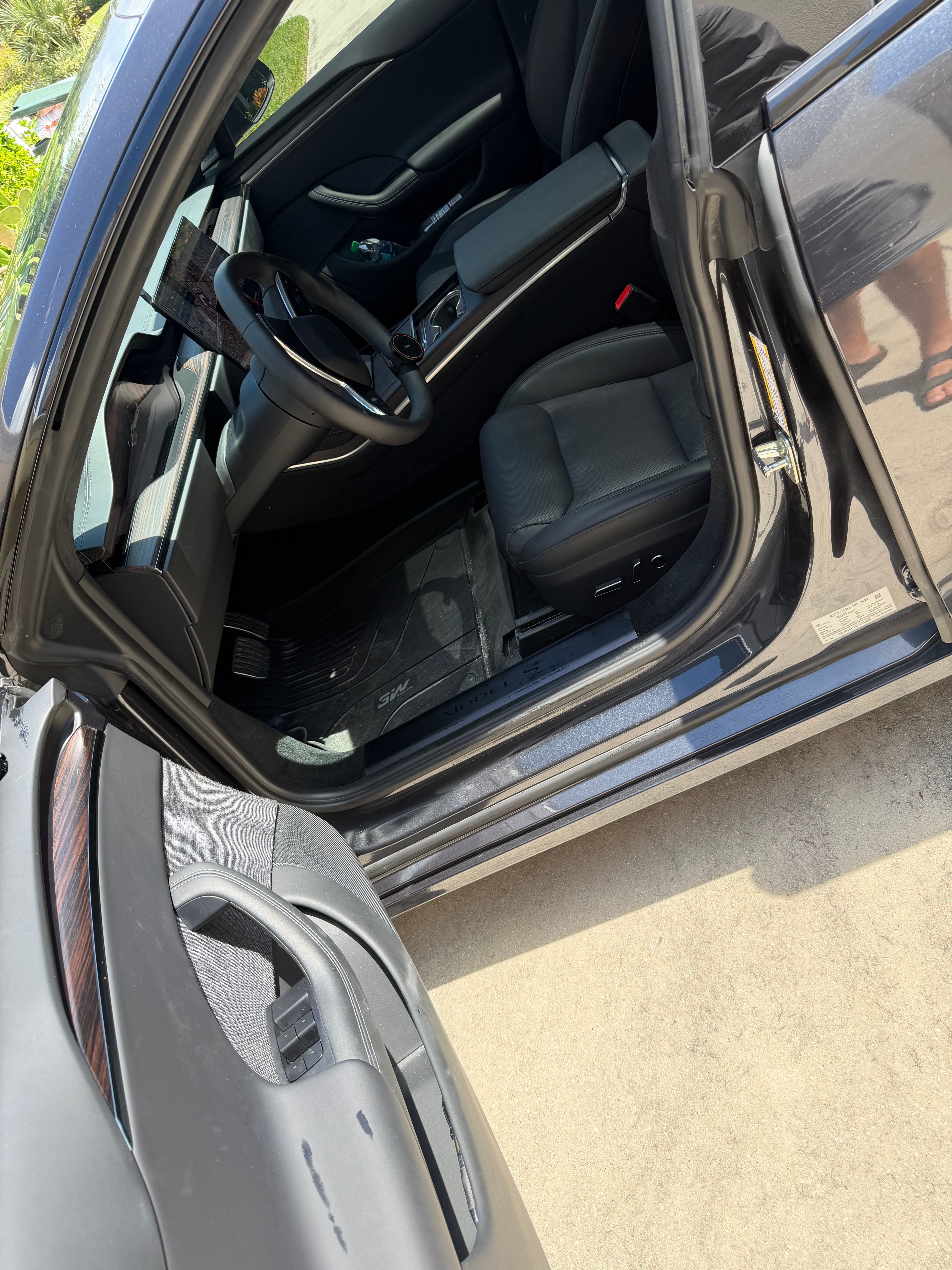 Used 2026 Tesla Model S AWD/4WD image 2