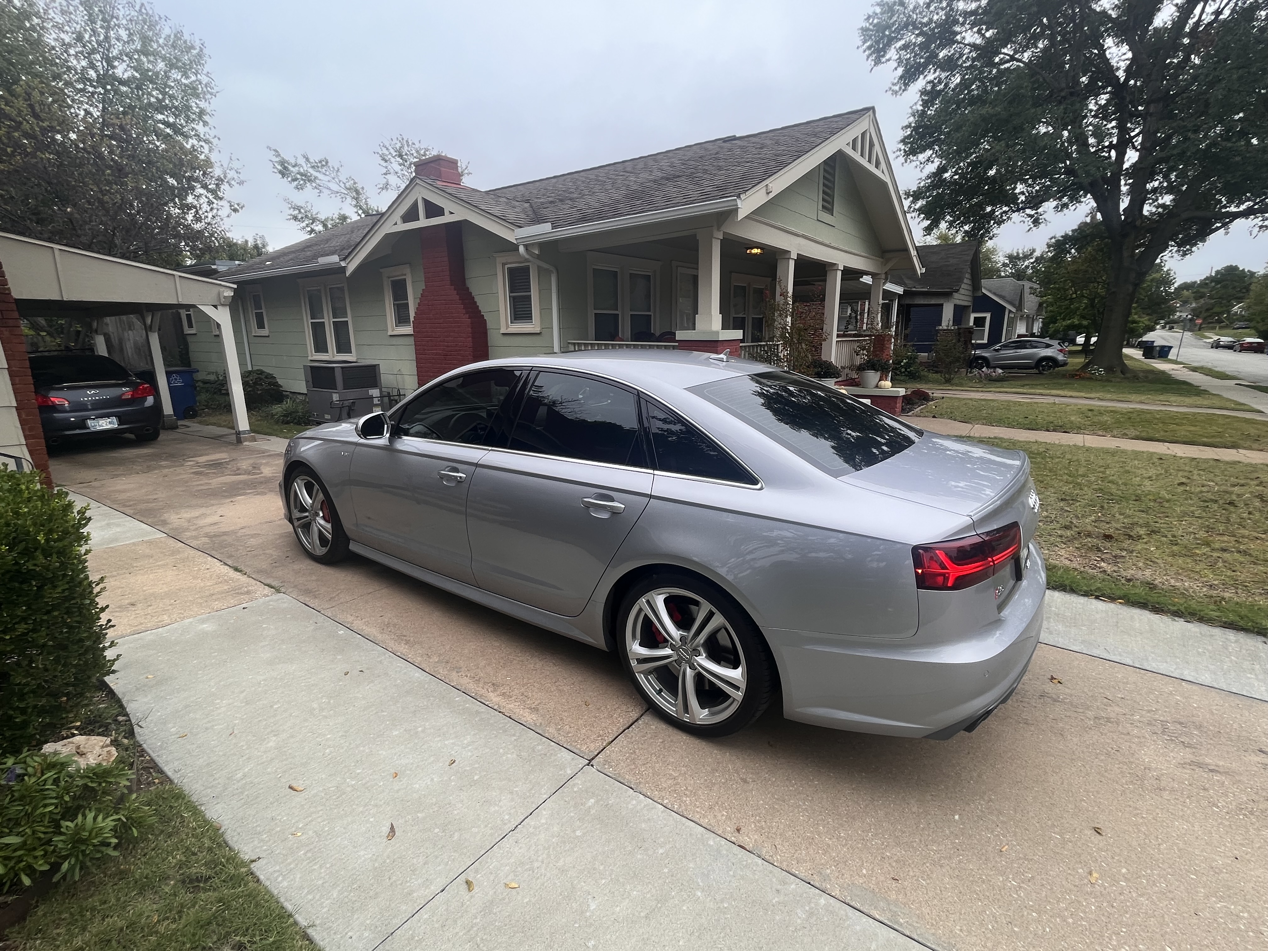 Used 2018 Audi S6 Prestige AWD/4WD image 1