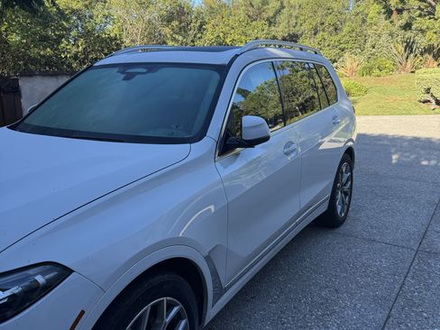 Used 2020 BMW X7 xDrive40i w/ Premium Package image 2