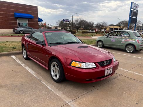 Used 2000 Ford Mustang GT image 4