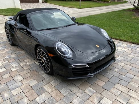 Used 2016 Porsche 911 Turbo S image 1