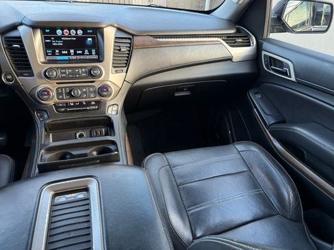 Used 2018 GMC Yukon XL Denali image 10