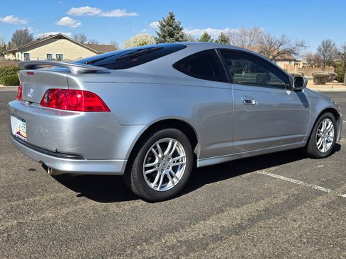 Used 2006 Acura RSX Sport Coupe 2D image 4