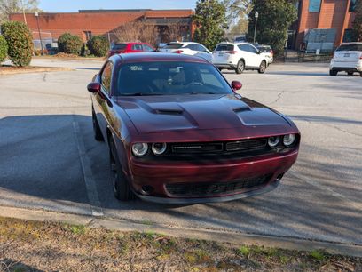Used 2017 Dodge Challenger SXT