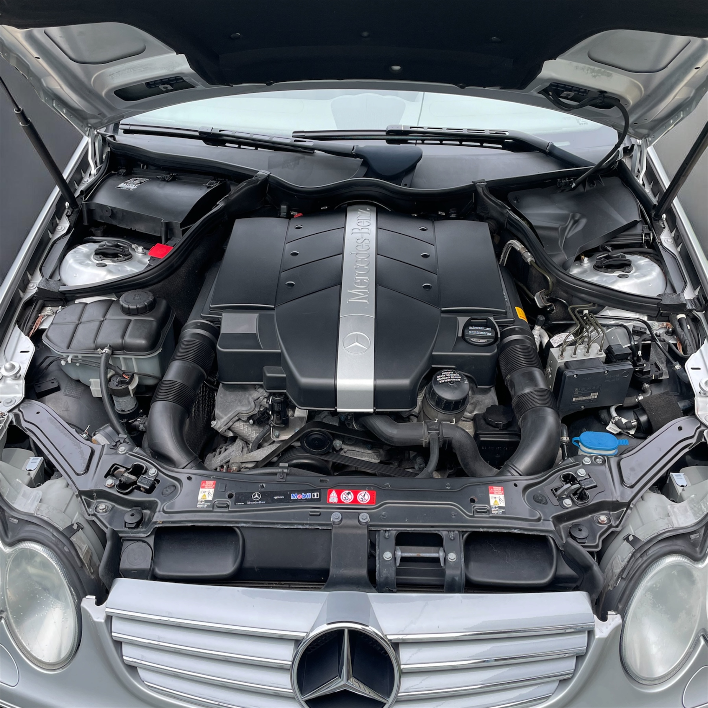Used 2005 Mercedes-Benz CLK 320 Cabriolet image 13