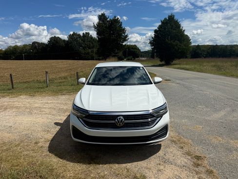 Used 2024 Volkswagen Jetta S FWD image 11
