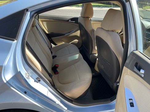 Used 2014 Hyundai Accent GLS image 14