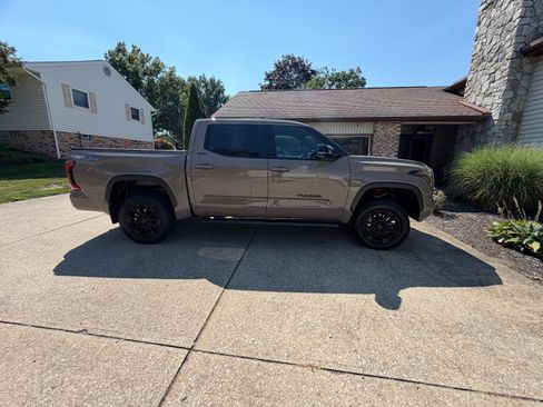 Used 2026 Toyota Tundra Limited w/ TRD Off-Road Package AWD/4WD image 6