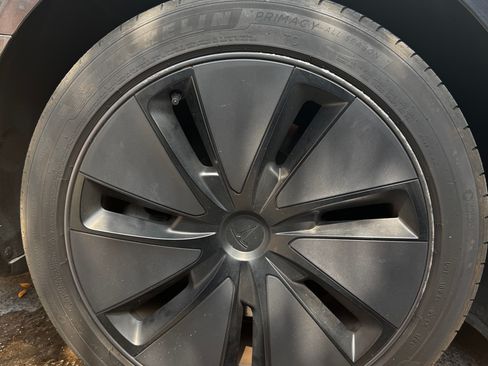 Used 2024 Tesla Model 3 Long Range RWD image 11