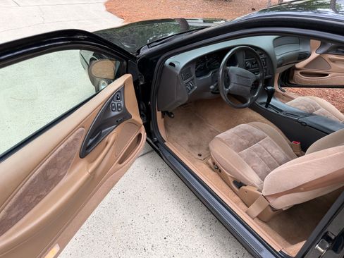 Used 1996 Ford Thunderbird LX RWD image 11