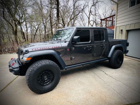 Used 2021 Jeep Gladiator Rubicon image 6