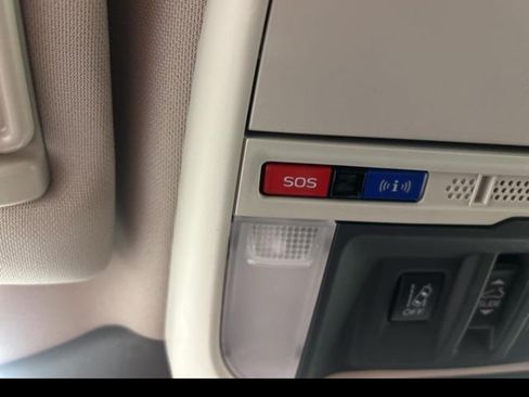 Used 2022 Subaru Forester Premium image 12