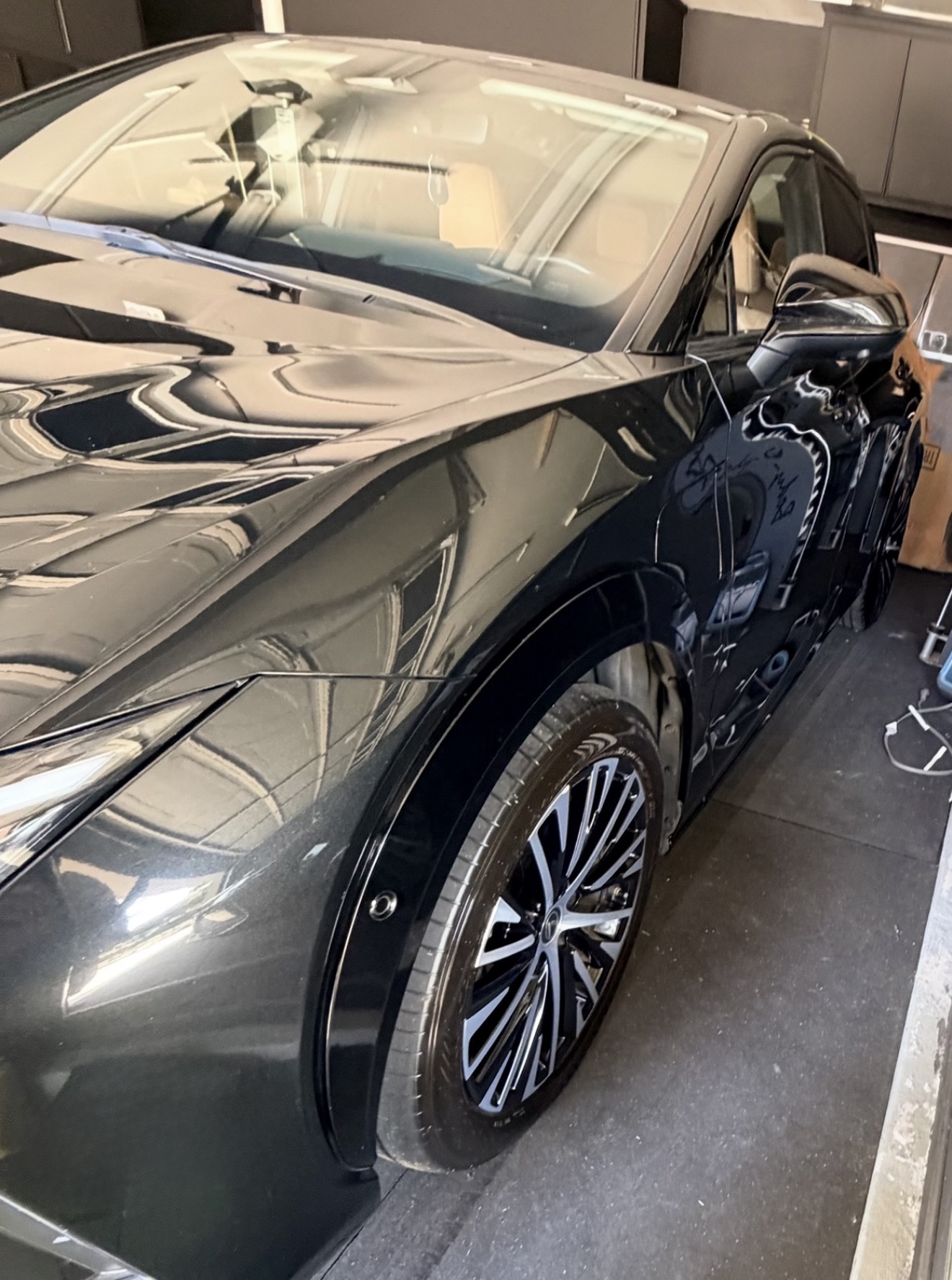 Used 2023 Lexus RZ 450e Premium w/ Accessory Package (2T) AWD/4WD image 4