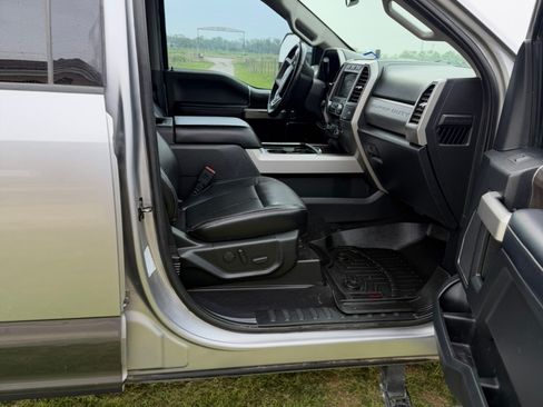 Used 2020 Ford F350 Lariat w/ Lariat Ultimate Package AWD/4WD image 10