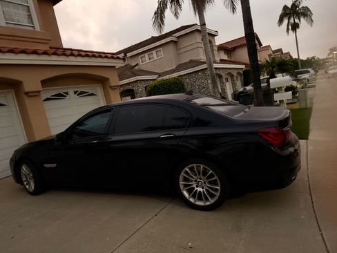 Used 2013 BMW 750Li RWD image 5