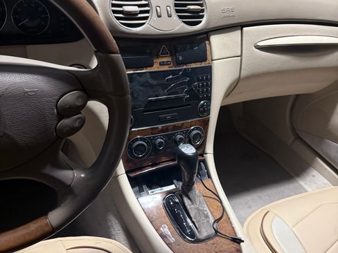 Used 2006 Mercedes-Benz CLK 350 Coupe image 16