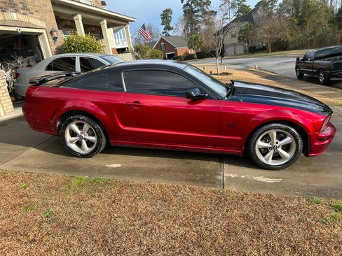 Used 2006 Ford Mustang GT Premium image 5