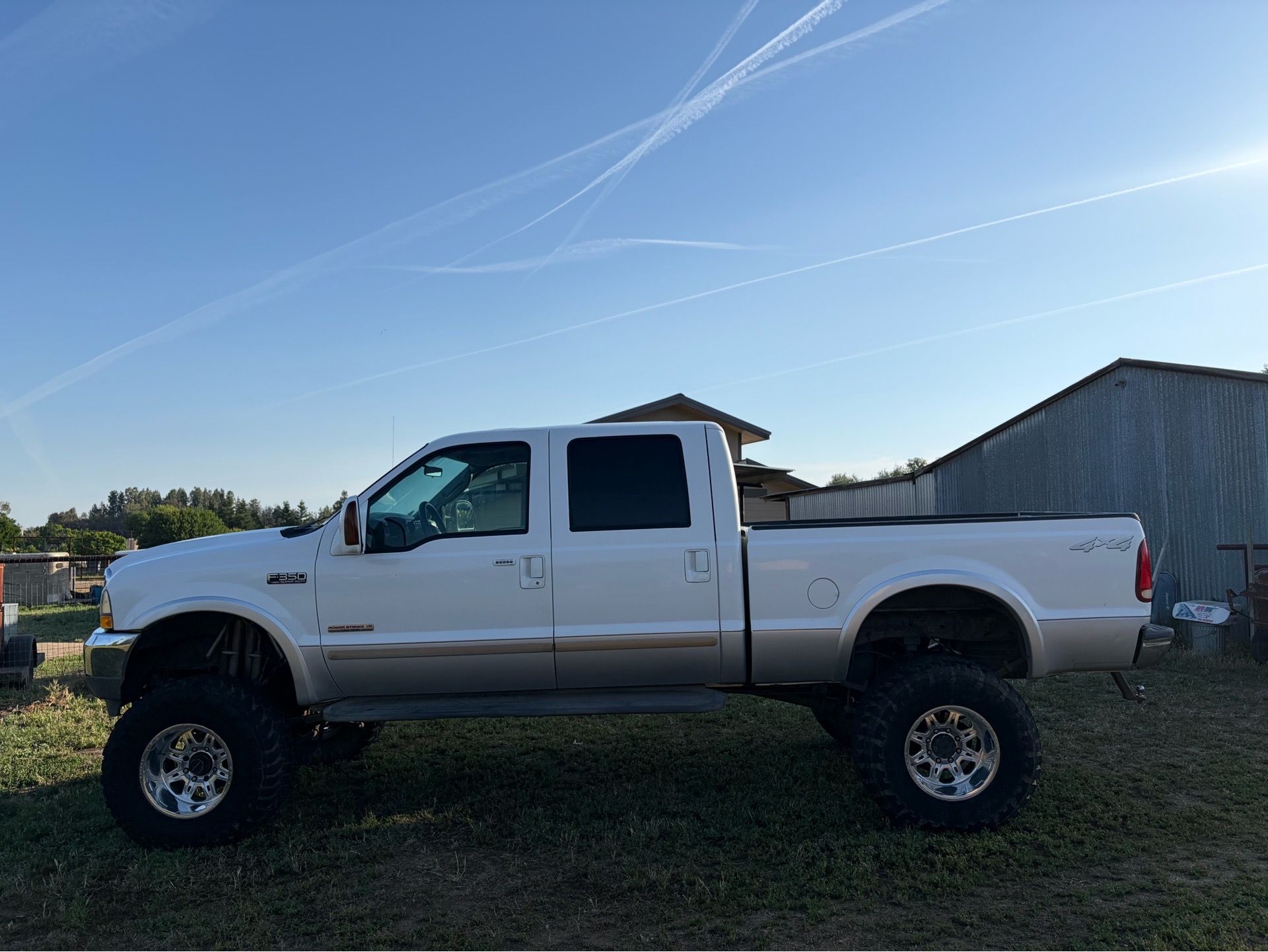 Used 2004 Ford F350 Lariat AWD/4WD image 6