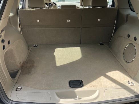 Used 2012 Jeep Grand Cherokee Laredo RWD image 19