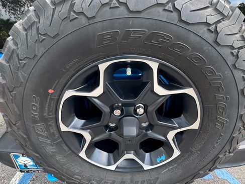 Used 2022 Jeep Wrangler Unlimited Rubicon 4xe image 20