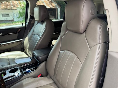 Used 2013 GMC Acadia Denali image 10