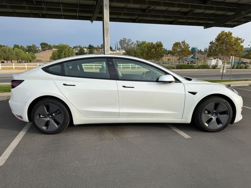Used 2023 Tesla Model 3 Standard Range RWD image 10
