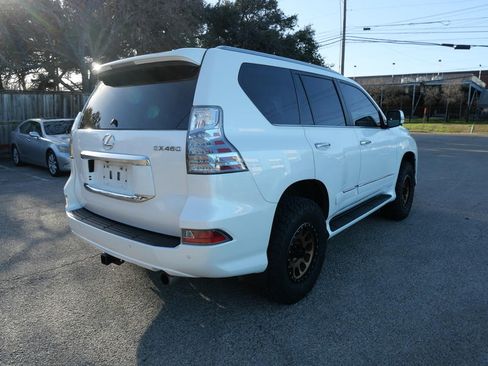 Used 2017 Lexus GX 460 image 4