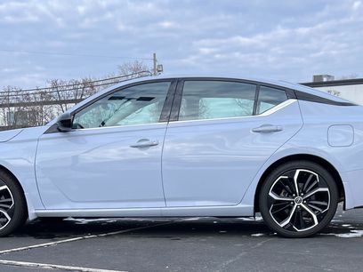 Used 2023 Nissan Altima 2.5 SR