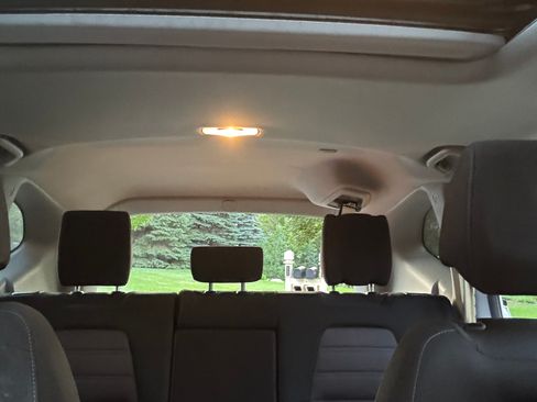 Used 2017 Honda CR-V EX image 4