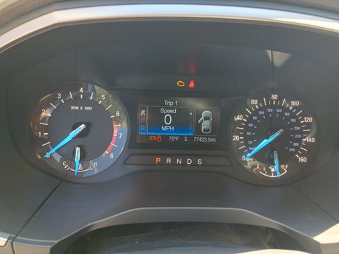 Used 2018 Ford Edge SEL AWD/4WD image 12