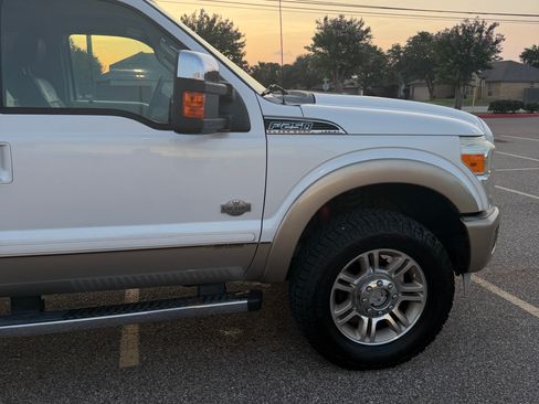 Used 2011 Ford F250 King Ranch w/ King Ranch w/Chrome Pkg AWD/4WD image 11