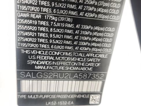 Used 2020 Land Rover Range Rover HSE image 20