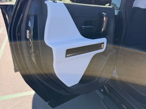 Used 2024 GMC Hummer EV 3X w/ Extreme Off-Road Package image 19