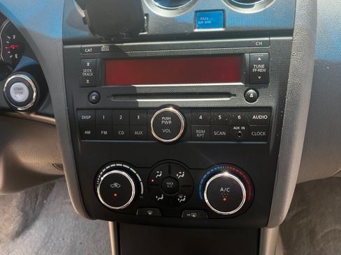 Used 2011 Nissan Altima 2.5 FWD image 11