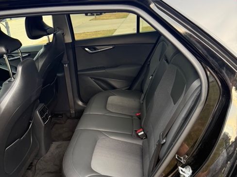 Used 2023 Kia Niro EX w/ EX Cold Weather Package image 15