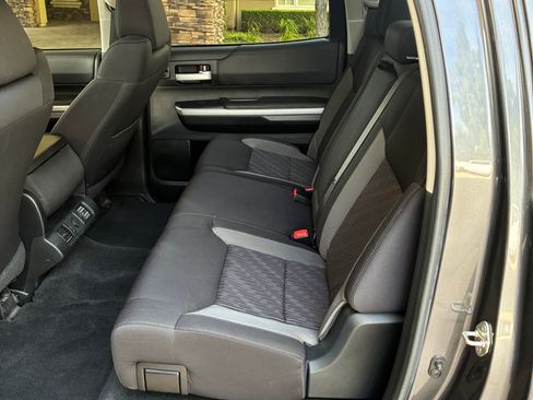 Used 2017 Toyota Tundra SR5 image 11