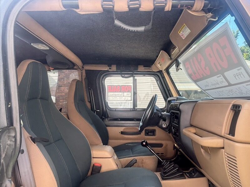 Used 1999 Jeep Wrangler Sahara AWD/4WD image 6
